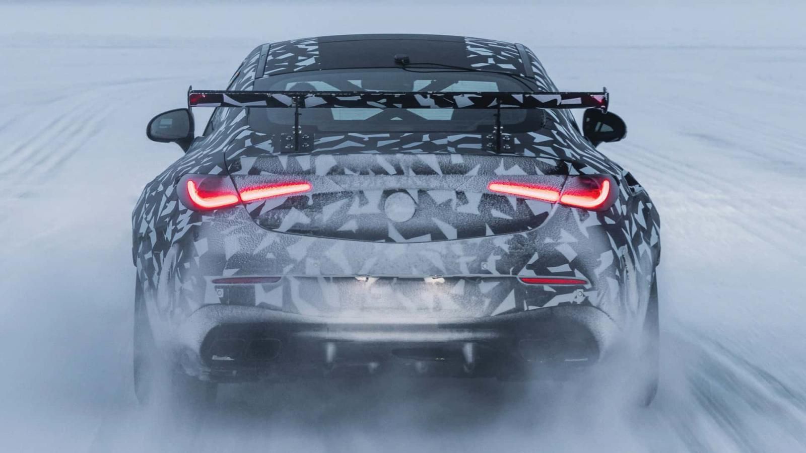 H Mercedes ετοιμάζει νέα «Myth-ική» CLE με V8 κινητήρα 